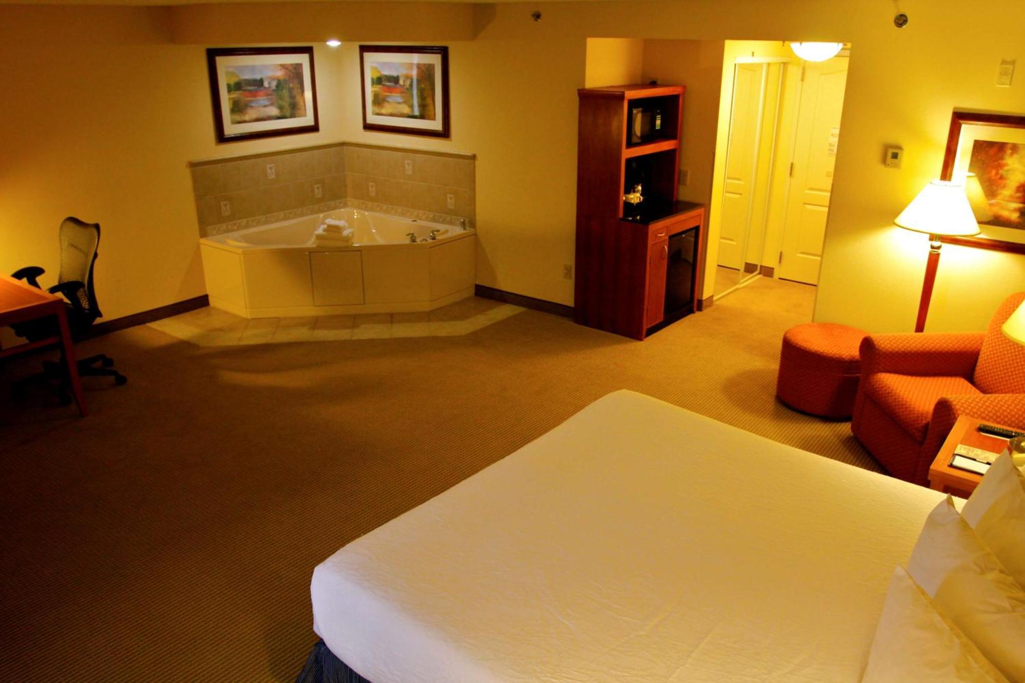 Hilton Garden Inn Albany Exterior photo